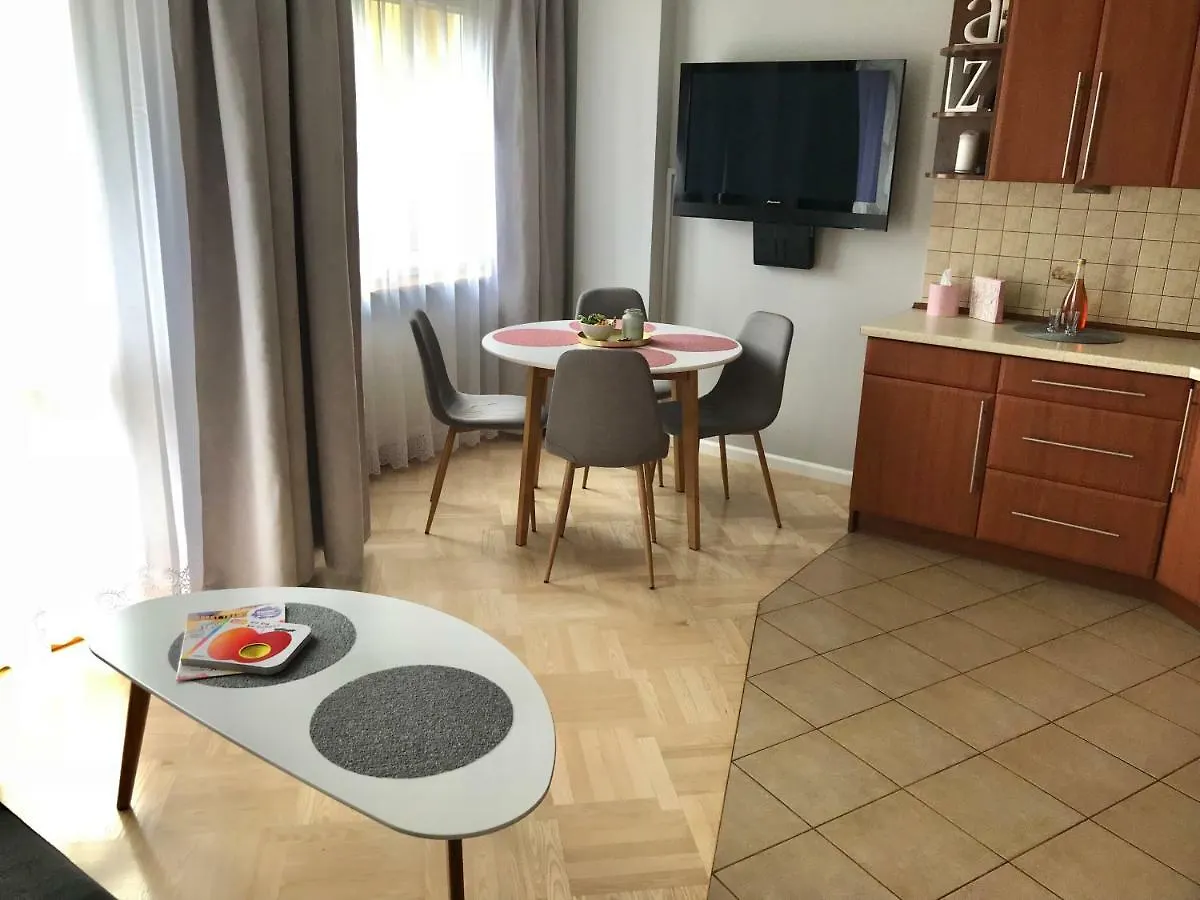 Apartament - Przy Metrze Kabaty Hotel Warsaw Apartment